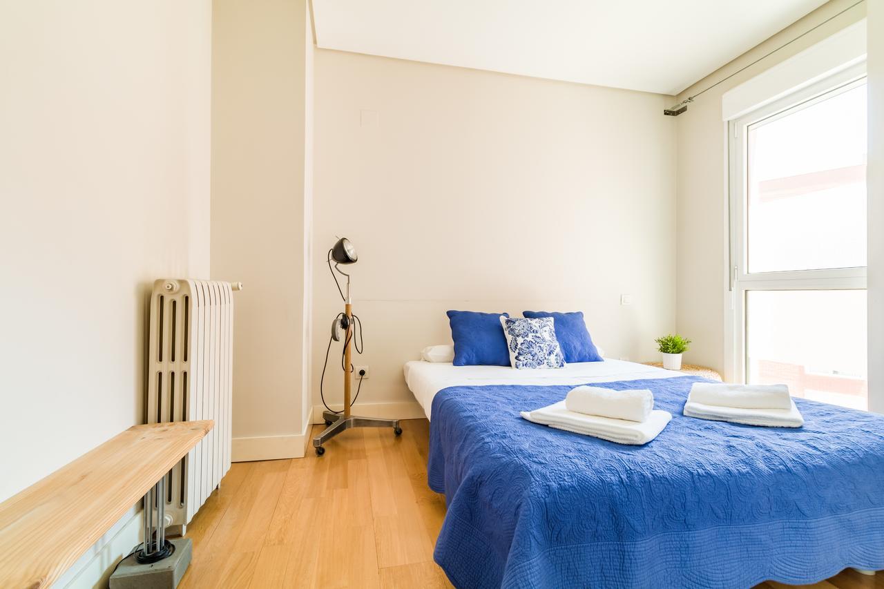 Madrid Rio VI Apartment ภายนอก รูปภาพ